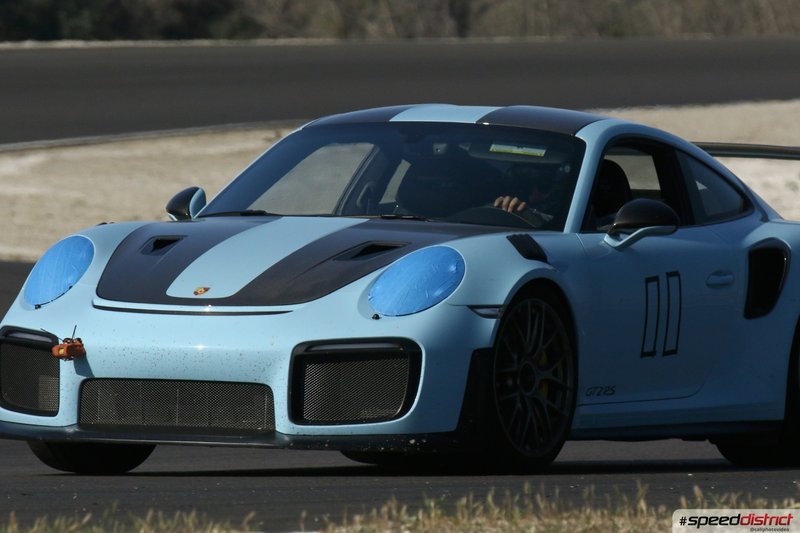 Porsche 911 GT2 RS