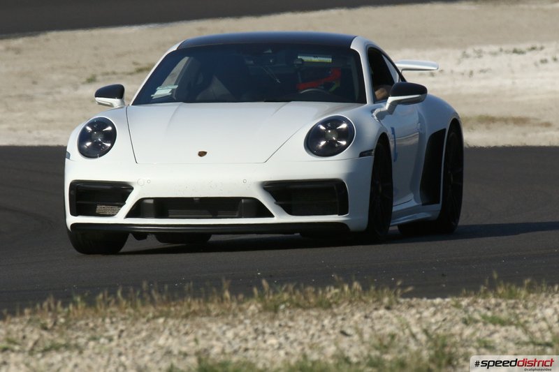Porsche 911 GT3 white