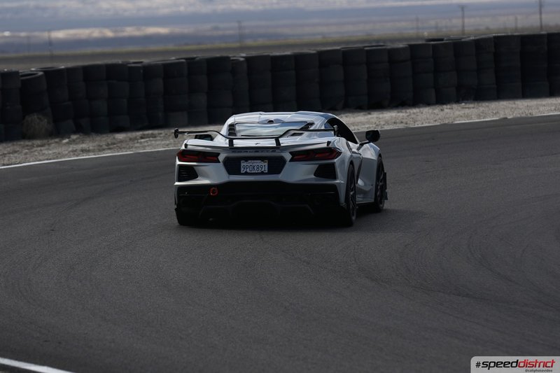 Chevrolet Corvette white