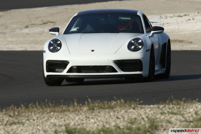 Porsche 911 GT3 white