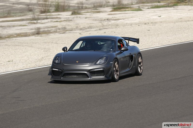Porsche Cayman GT4 gray