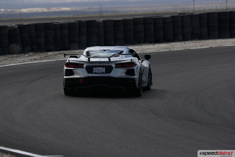 Chevrolet Corvette white