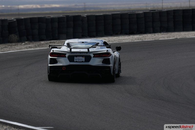 Chevrolet Corvette Z06 white
