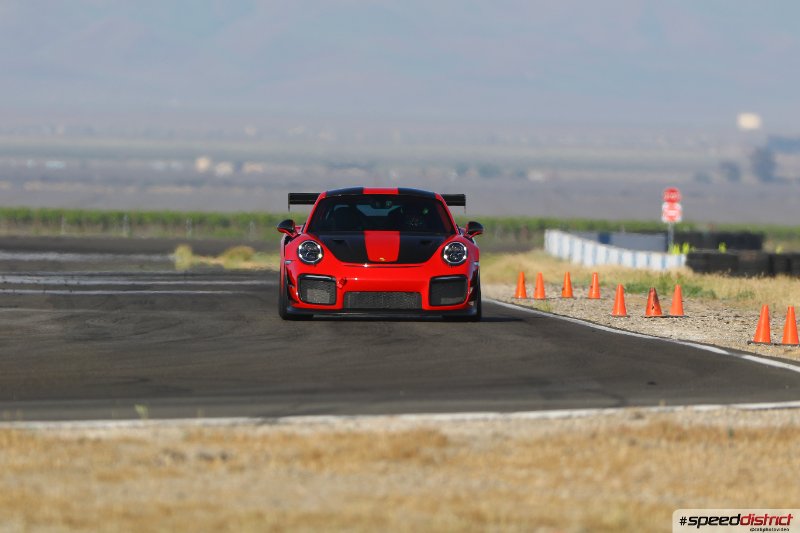 Porsche 911 GT2 RS