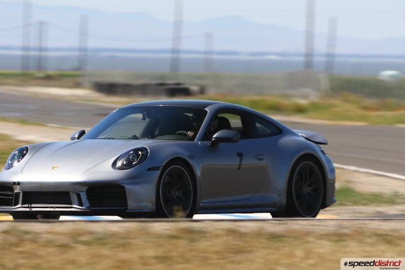 Porsche 911 GT3 white