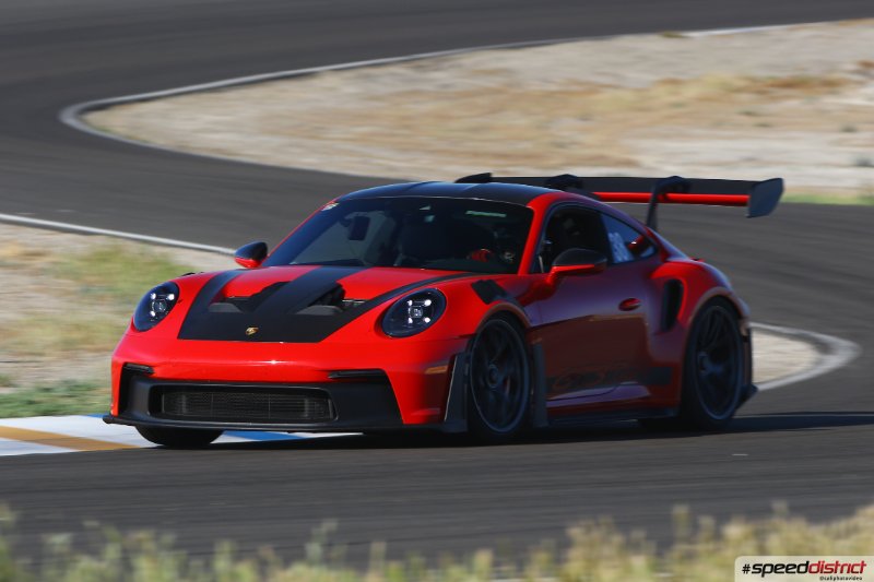 Porsche 911 GT3 RS red