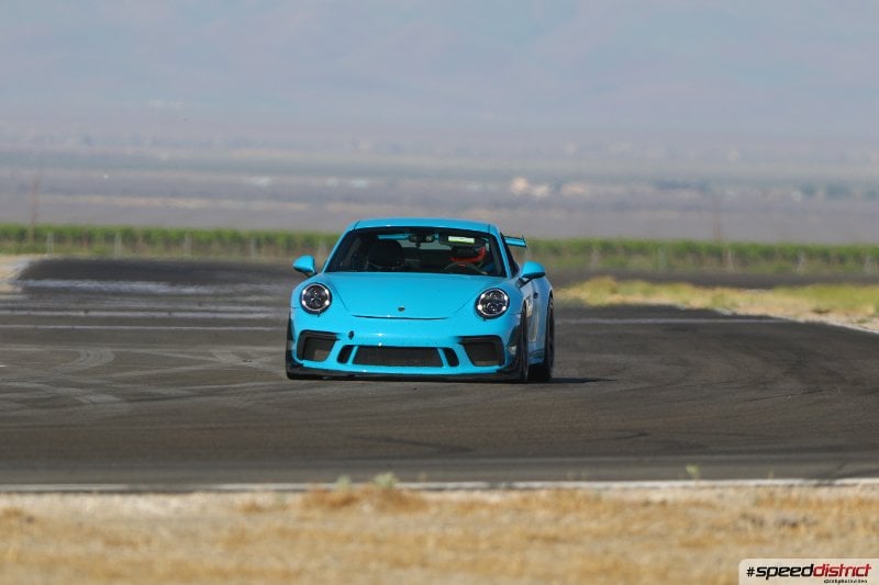 Porsche 911 GT3 blue