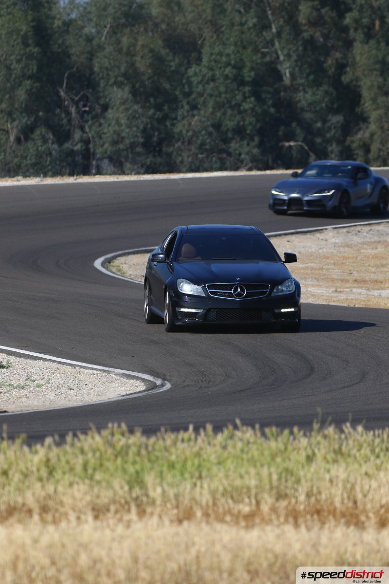 Mercedes C63 AMG
