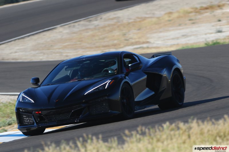 Chevrolet Corvette Z06 black