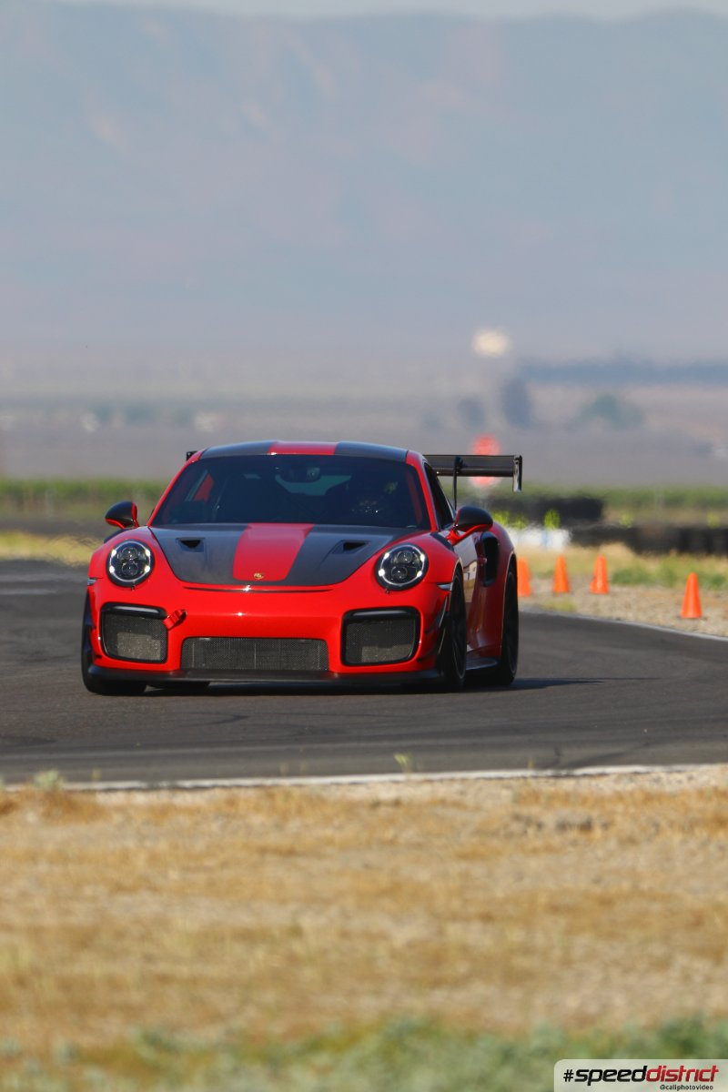 Porsche 911 GT2 RS