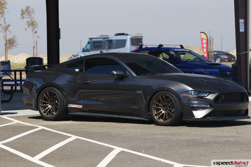 Ford Mustang dark gray