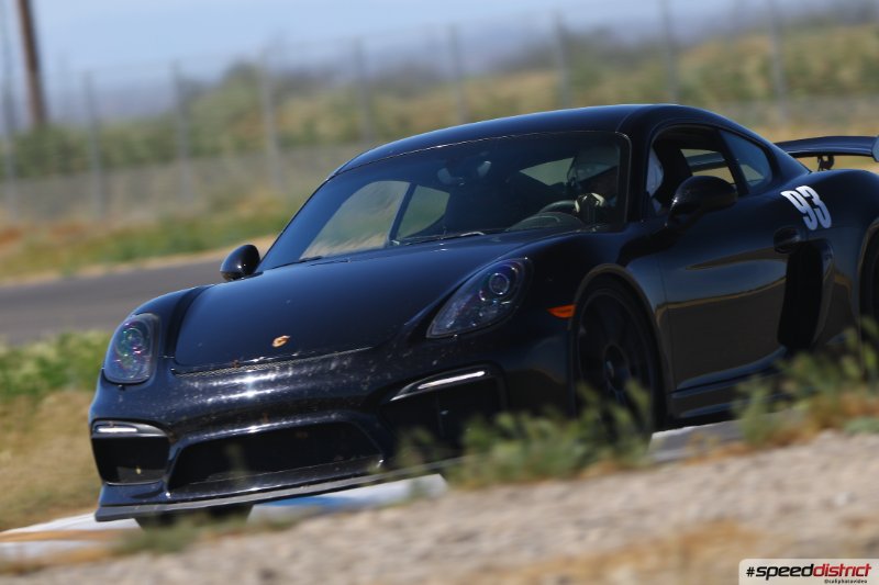 Porsche Cayman GT4