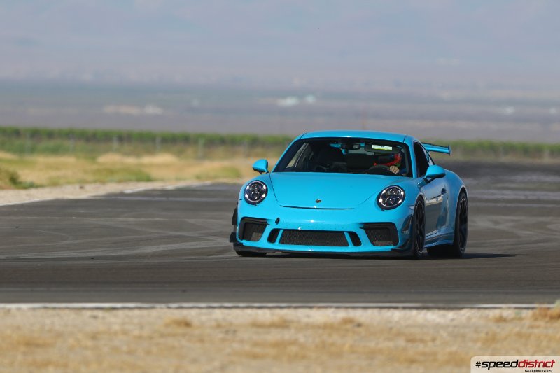 Porsche 911 GT3 RS blue
