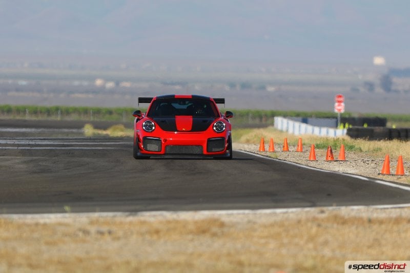 Porsche 911 GT3 RS red