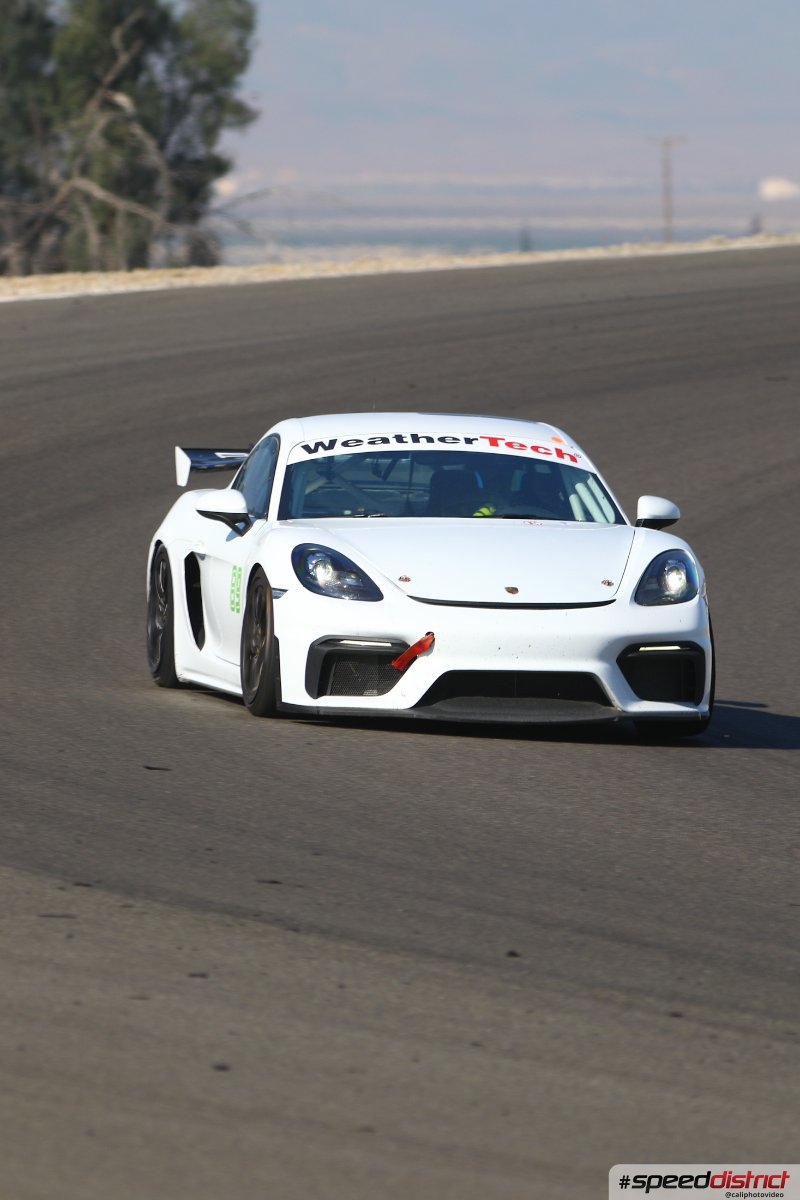 Porsche Cayman GT4