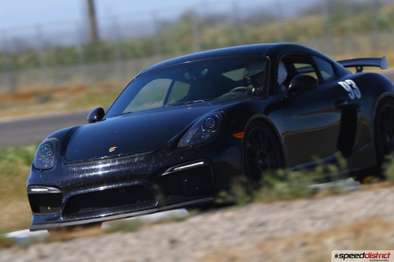 Porsche Cayman GT4