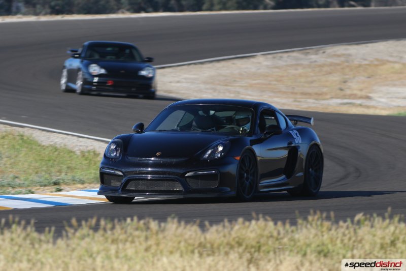 Porsche Cayman GT4