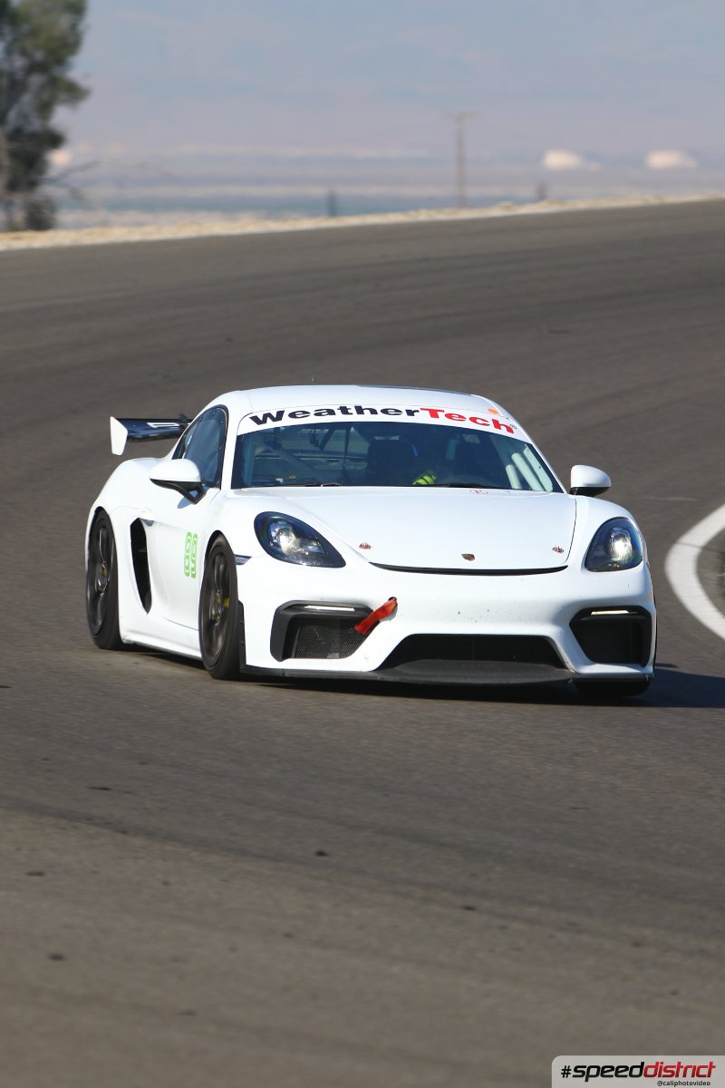 Porsche Cayman GT4