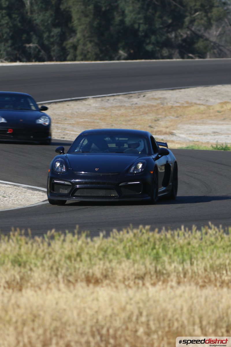 Porsche Cayman GT4
