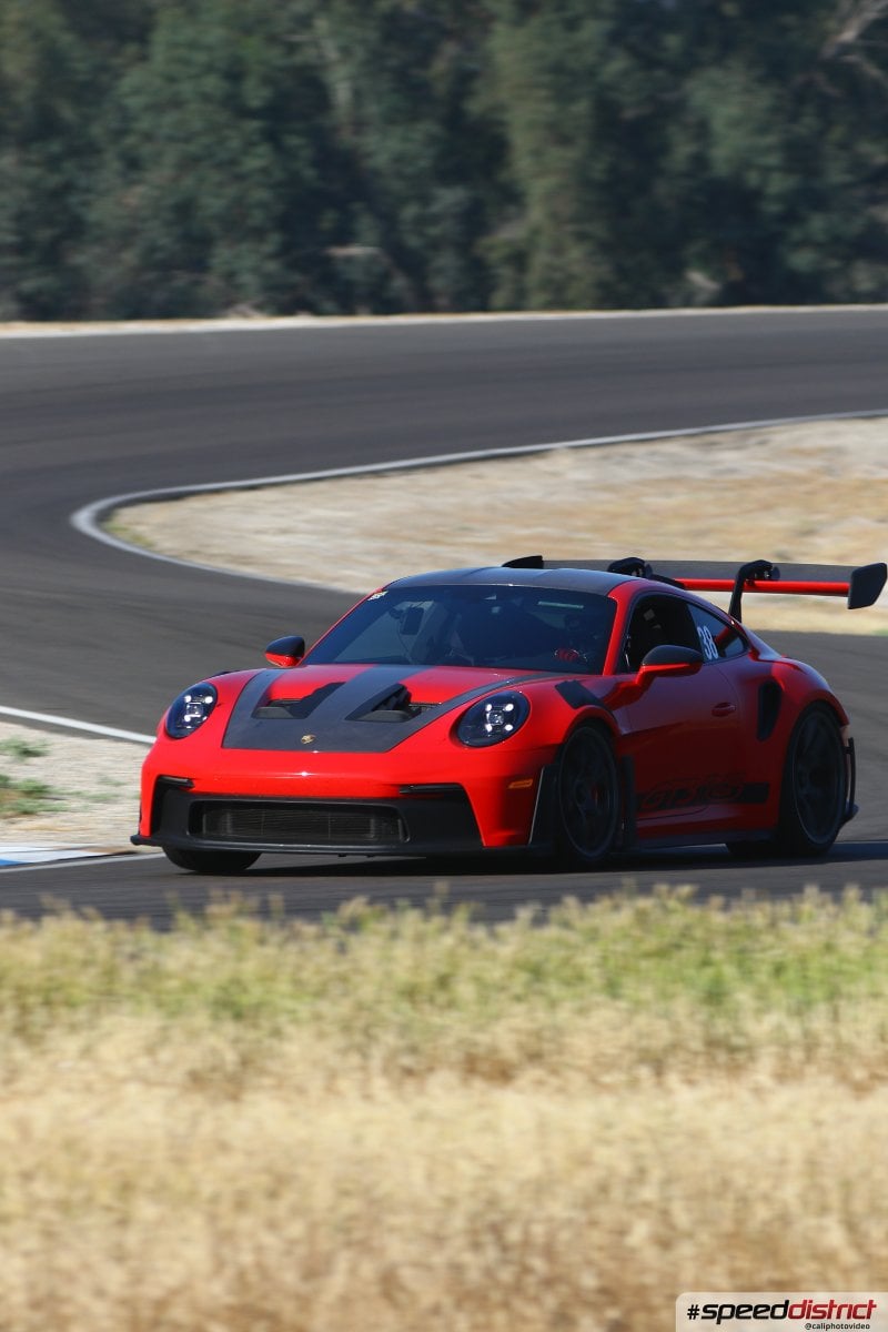 Porsche 911 GT3 RS red