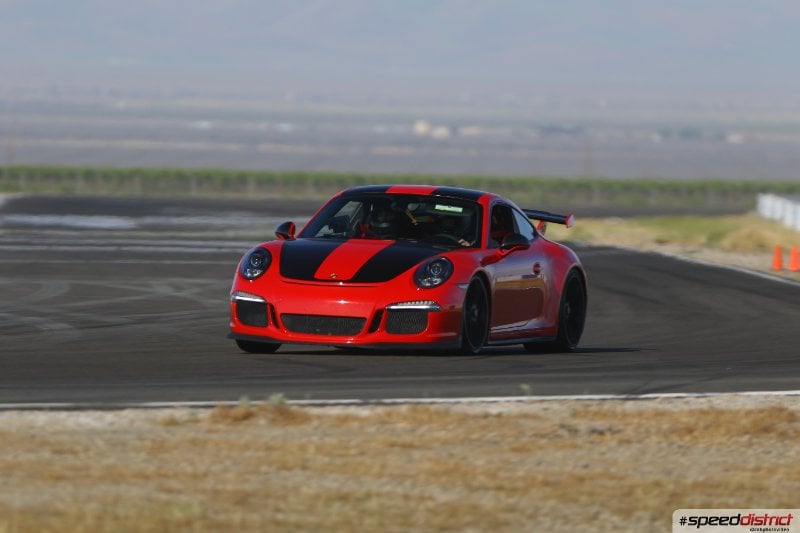 Porsche 911 GT3 RS red