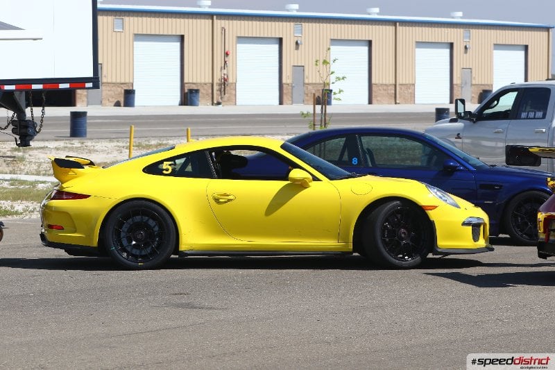 Porsche 911 yellow