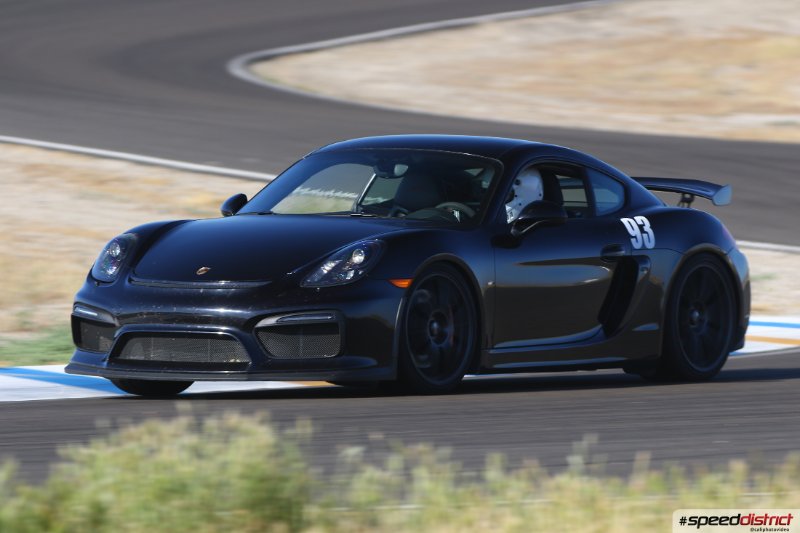 Porsche Cayman GT4