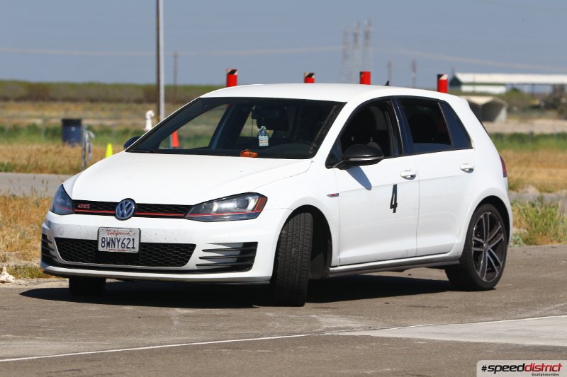 Volkswagen Golf white