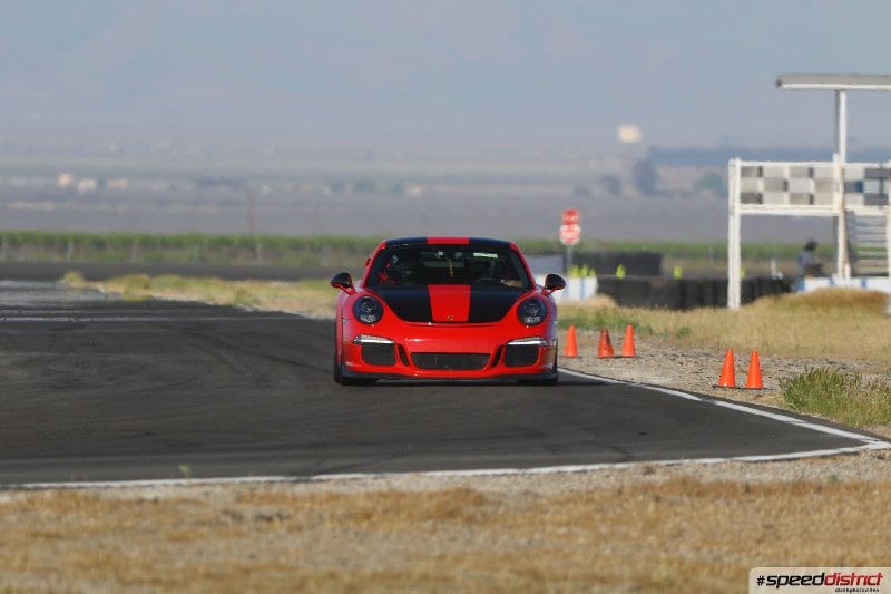 Porsche 911 GT3 RS red