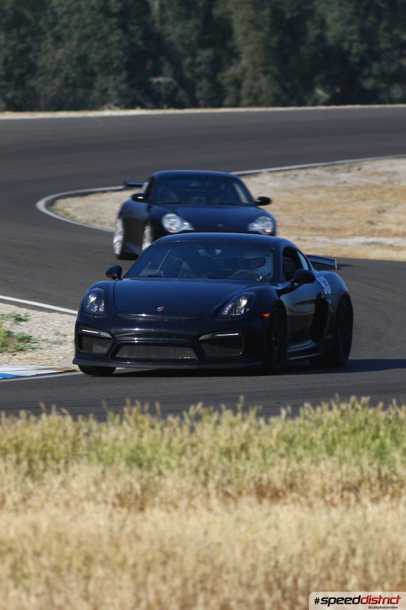 Porsche Cayman GT4