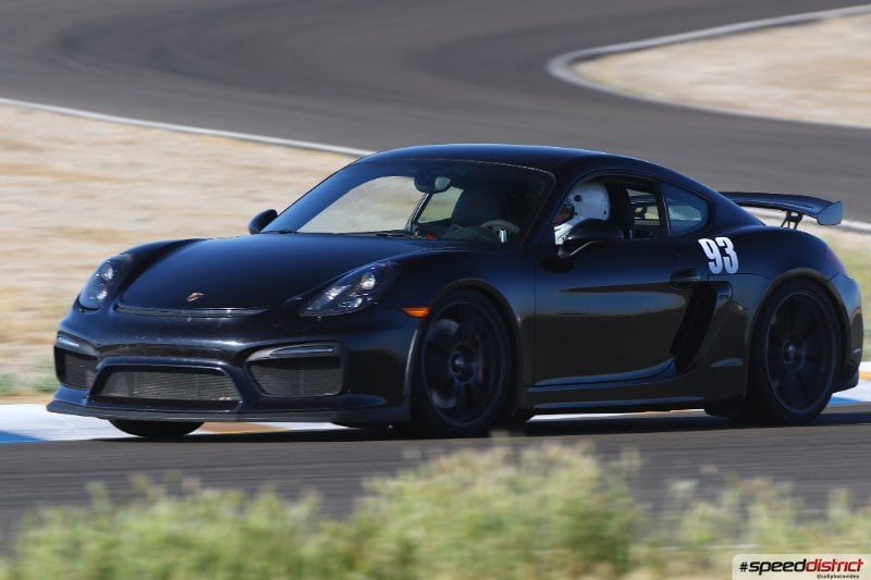 Porsche Cayman GT4