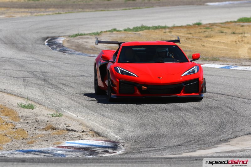 Chevrolet Corvette Z06 red