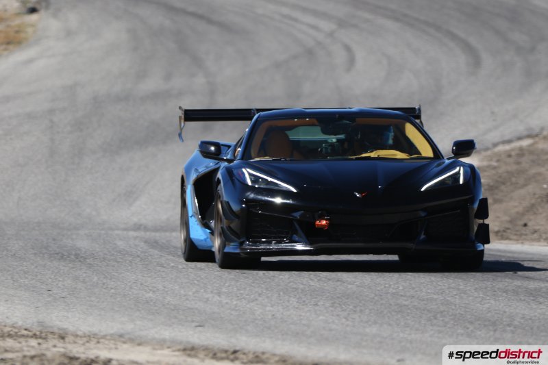 Chevrolet Corvette Z06 blue