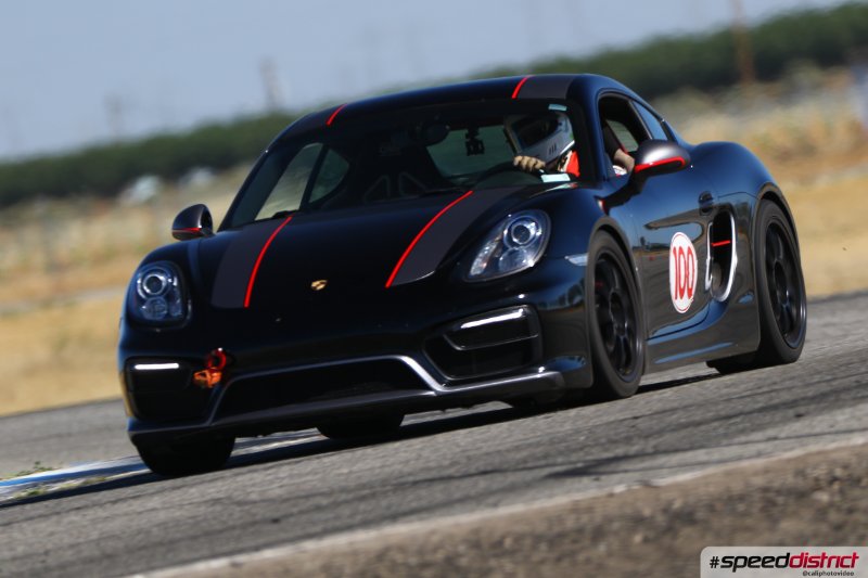 Porsche Cayman GT4 black