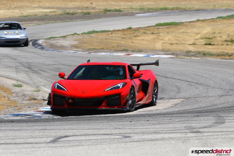 Chevrolet Corvette Z06 red