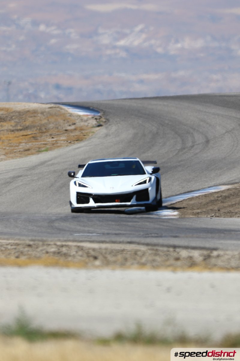 Chevrolet Corvette Z06 white