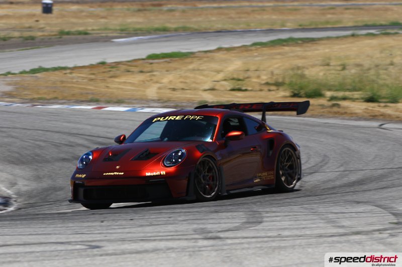 Porsche 911 GT3 Cup red