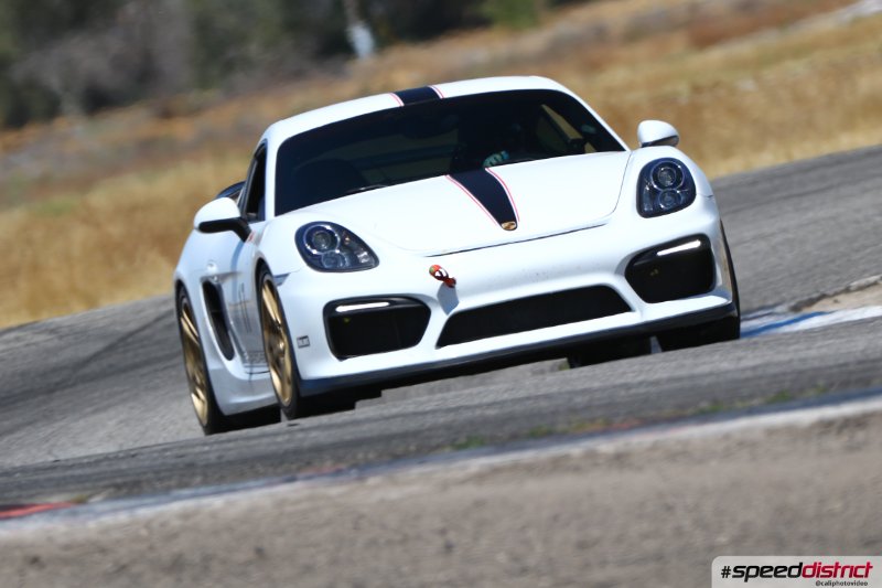 Porsche Cayman GT4