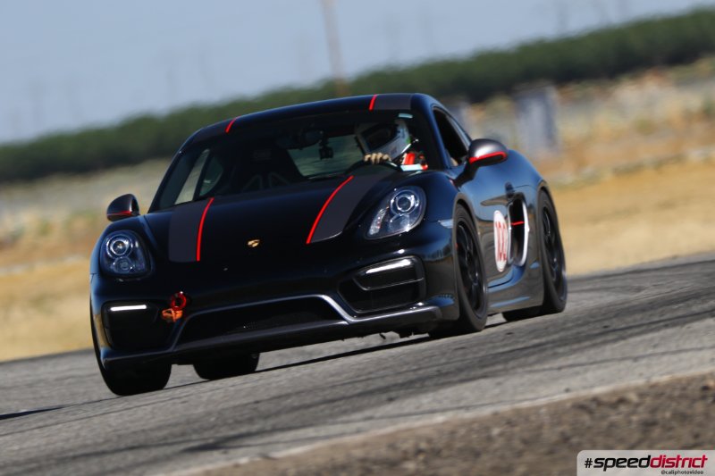 Porsche Cayman GT4 black