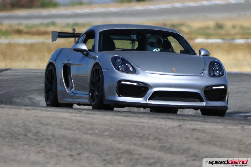 Porsche Cayman GT4