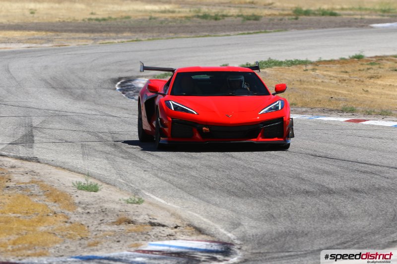 Chevrolet Corvette Z06 red