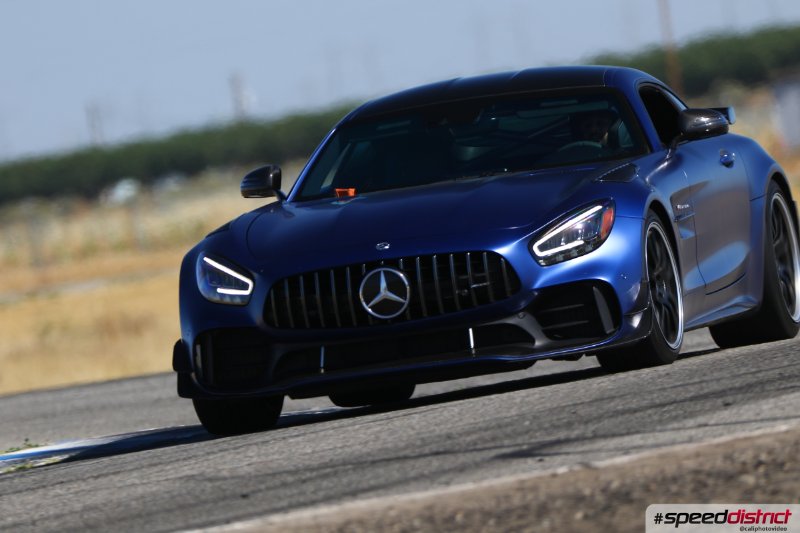 Mercedes GT blue
