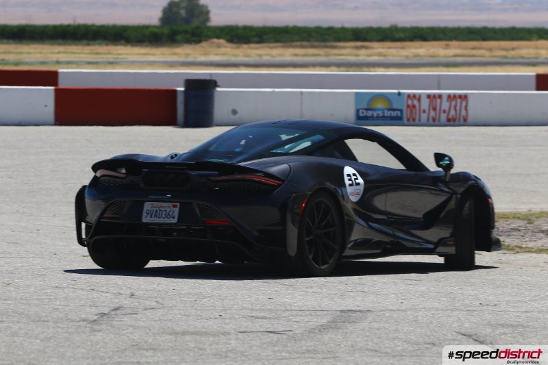 McLaren 720S black