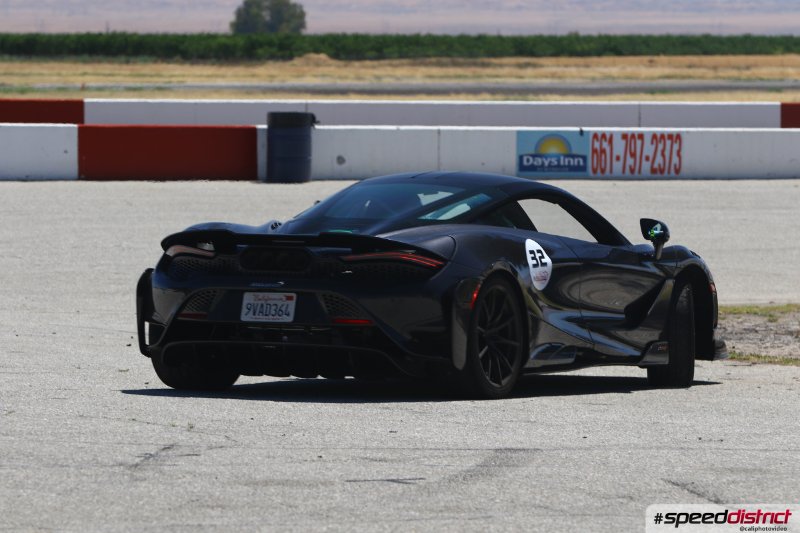 McLaren 720S black