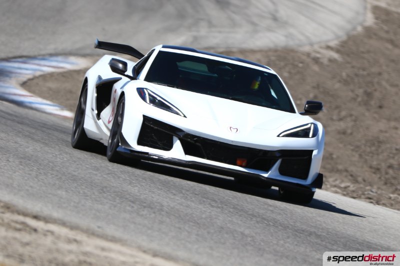 Chevrolet Corvette Z06 white