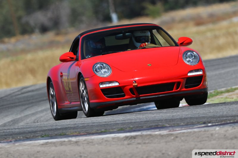 Porsche 911 GT3 red