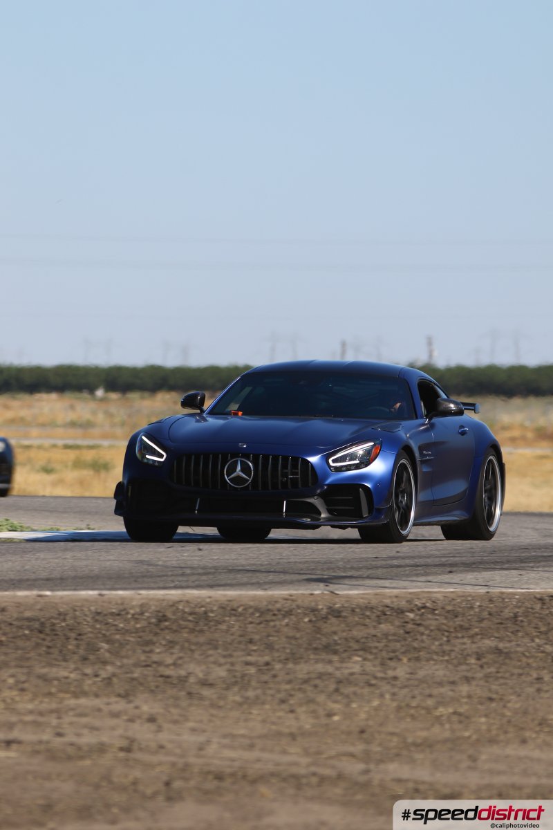 Mercedes GT blue