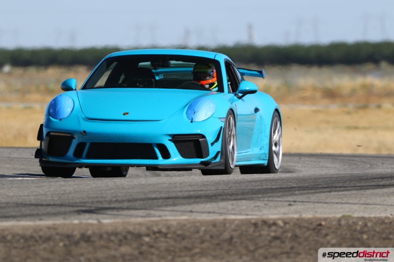 Porsche 911 GT3 RS blue