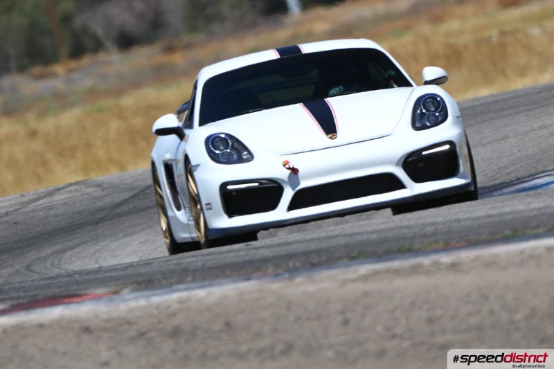 Porsche Cayman GT4