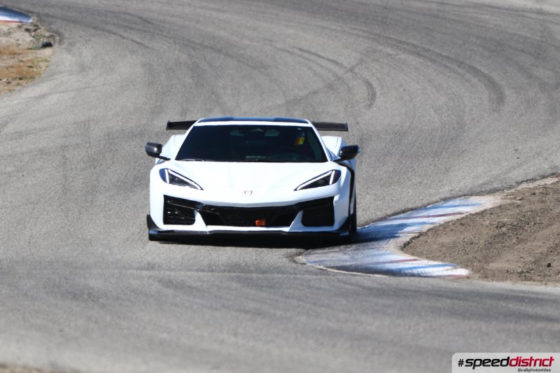 Chevrolet Corvette Z06 white
